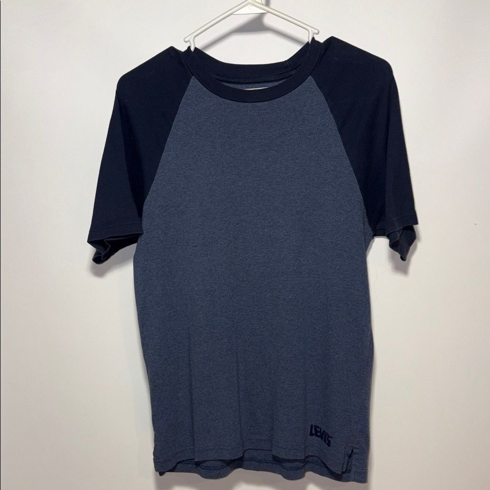 Levi's Men's Short Sleeve Navy and Black Tee